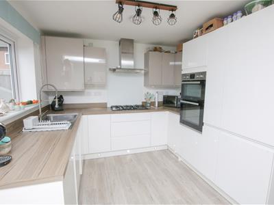 OPEN PLAN DINING KITCHEN